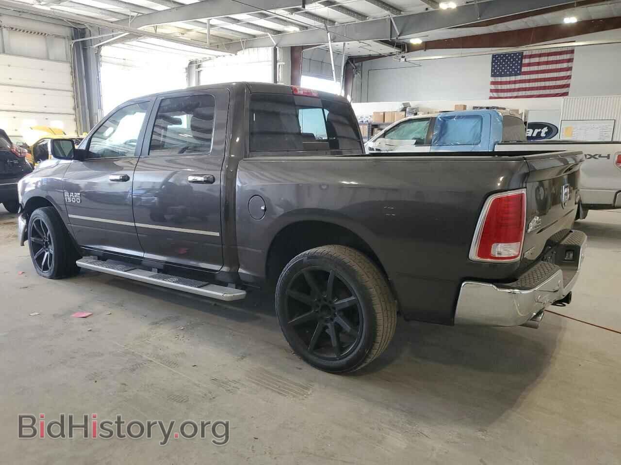2018 RAM 1500 - VIN: 3C6RR7LT4JG226011 - Фото 2