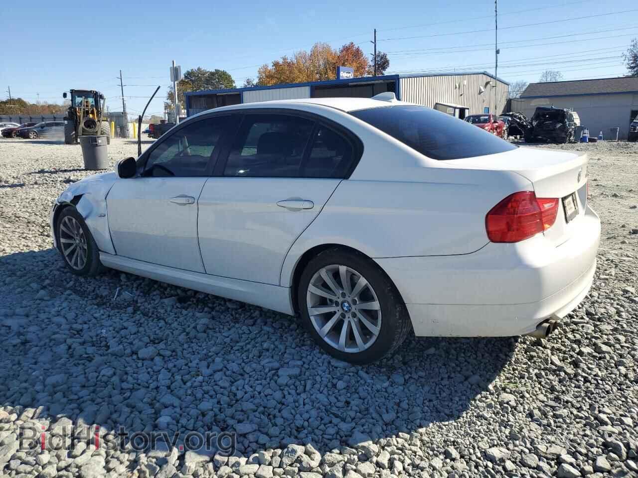 2011 BMW 3 SERIES - VIN: WBAPH7C53BE679658 - Фото 2