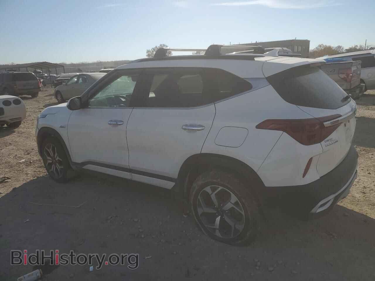 2021 KIA SELTOS - VIN: KNDETCA26M7175431 - Фото 2