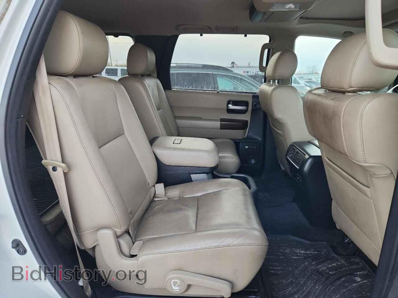 2012 TOYOTA SEQUOIA - VIN: 5TDDW5G14CS064703 - Фото 11