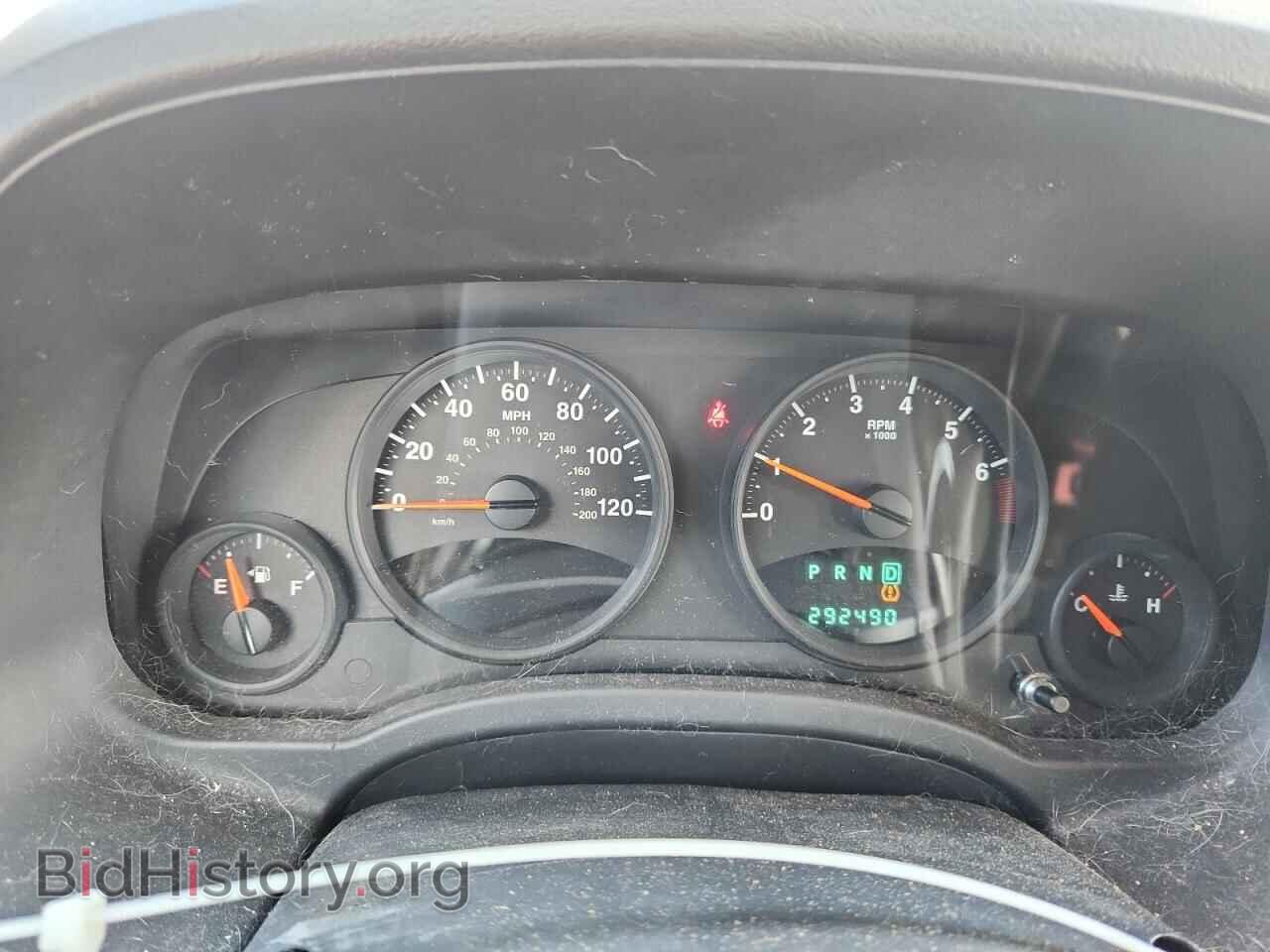 2010 JEEP COMPASS - VIN: 1J4NT4FB2AD504096 - Фото 9