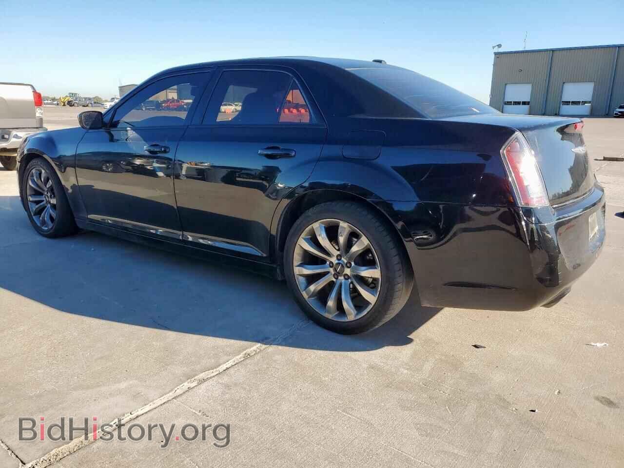 2014 CHRYSLER 300 - VIN: 2C3CCABG9EH380290 - Фото 2