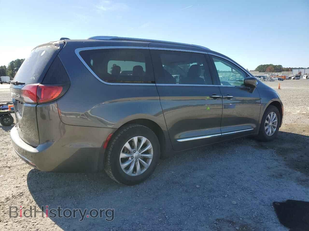 2018 CHRYSLER PACIFICA - VIN: 2C4RC1BG6JR127194 - Фото 3