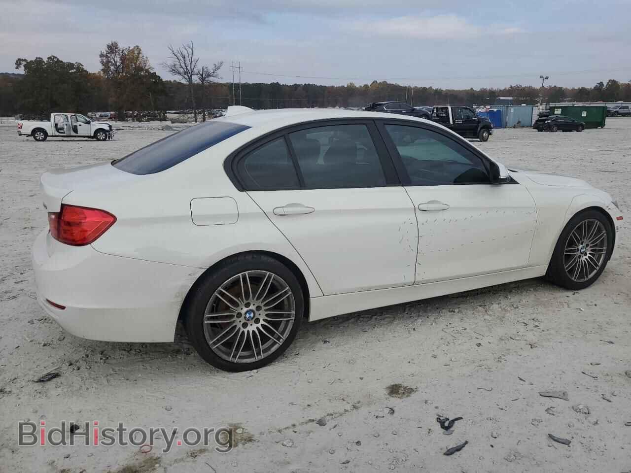 2013 BMW 3 SERIES - VIN: WBA3A5C51DF355581 - Фото 3