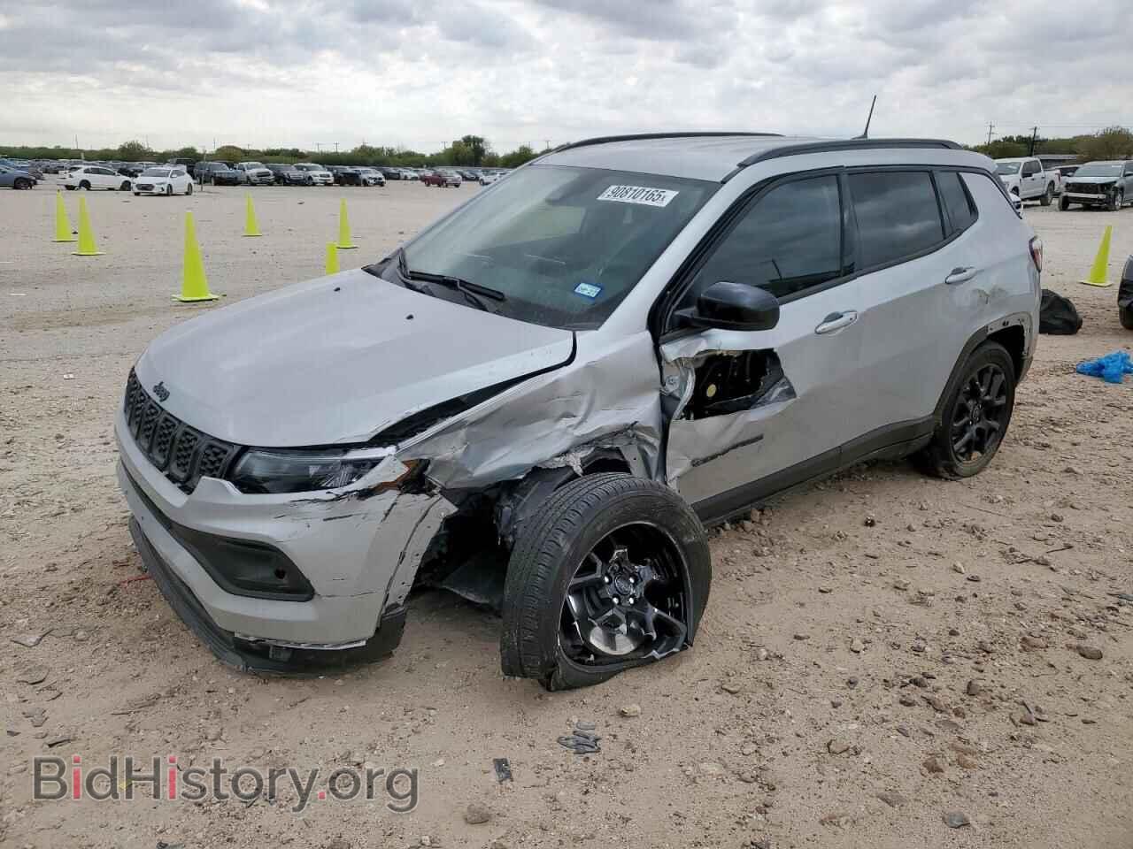 Фотография 3C4NJDBN3ST596357 - JEEP COMPASS 2025