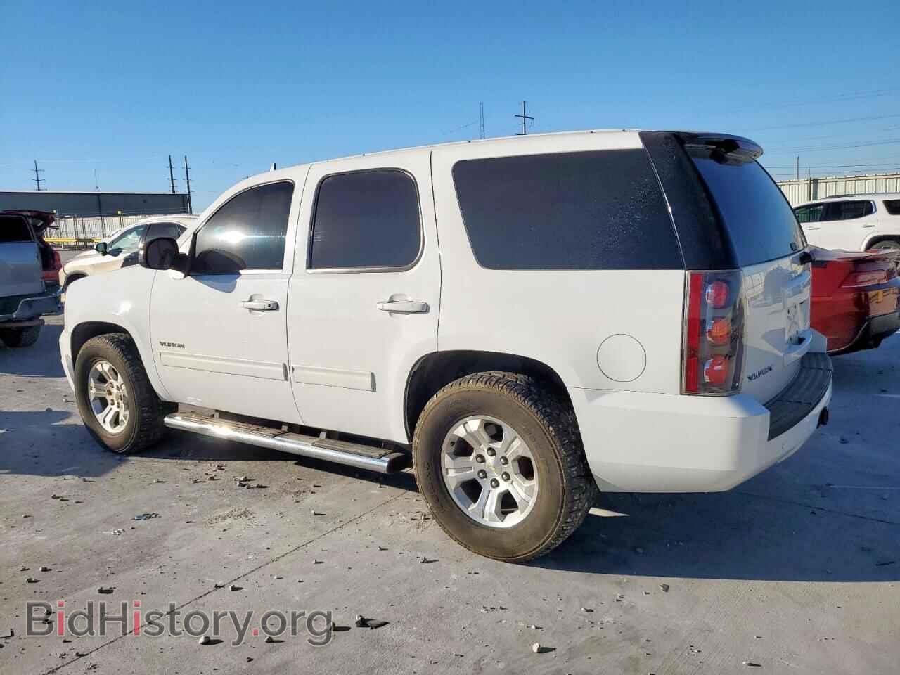 2013 GMC YUKON - VIN: 1GKS1AE05DR324054 - Photo 2