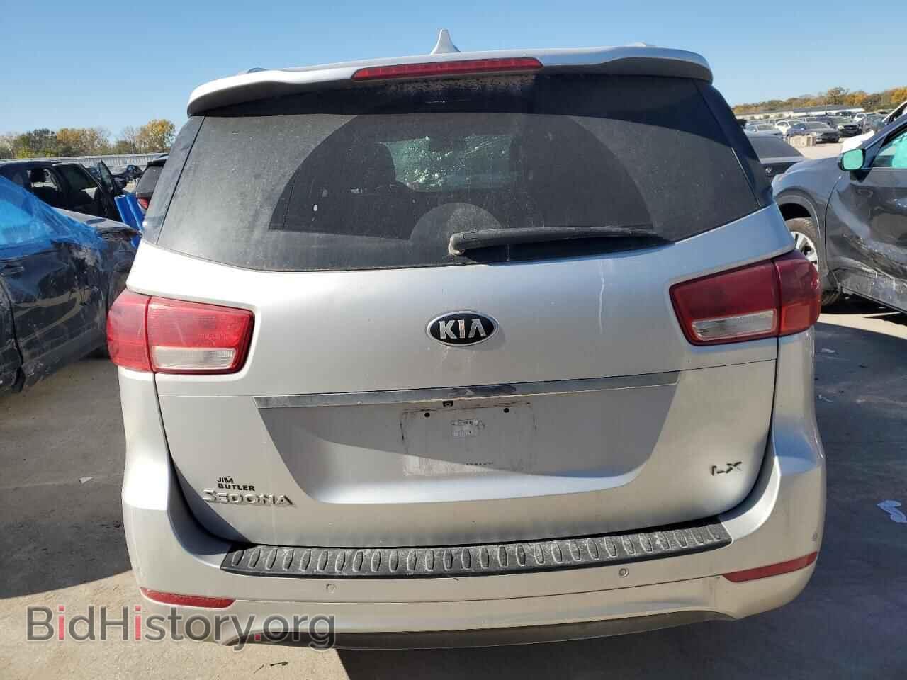 2016 KIA All Models - VIN: KNDMB5C19G6163010 - Photo 6