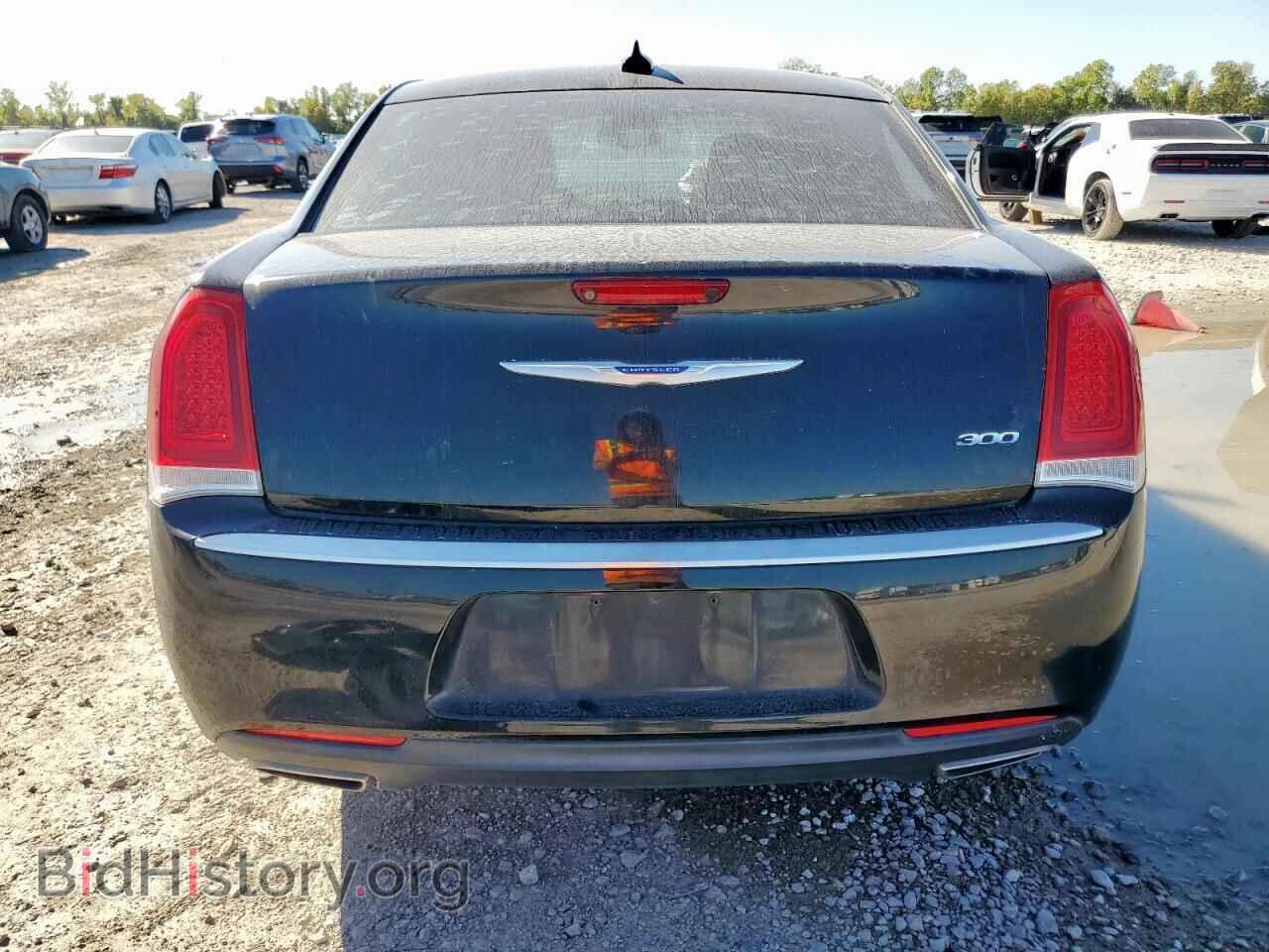 2019 CHRYSLER 300 - VIN: 2C3CCAAG5KH501104 - Фото 6