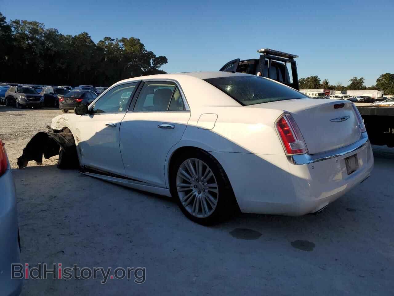 2014 CHRYSLER 300 - VIN: 2C3CCAEG5EH228986 - Фото 2