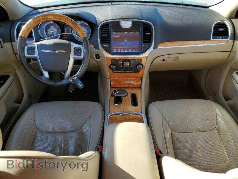 2014 Chrysler 300 (VIN 2C3CCAEG5EH228986) — photo 8 of 12