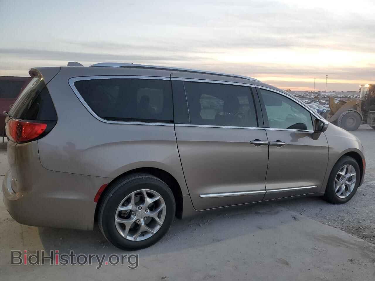 2017 CHRYSLER PACIFICA - VIN: 2C4RC1GG7HR623432 - Фото 3