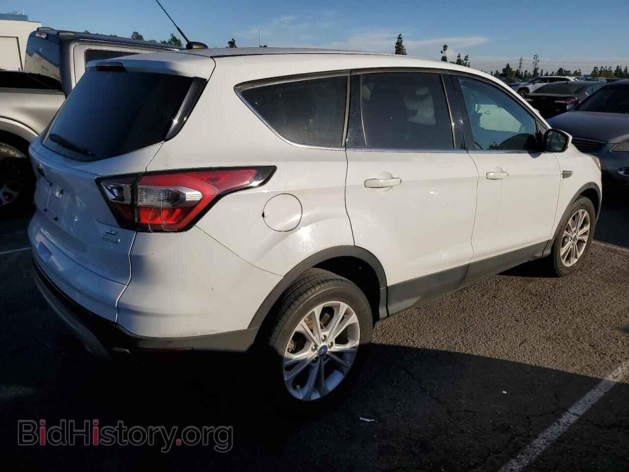 2017 FORD ESCAPE - VIN: 1FMCU0GD8HUB82959 - Фото 3