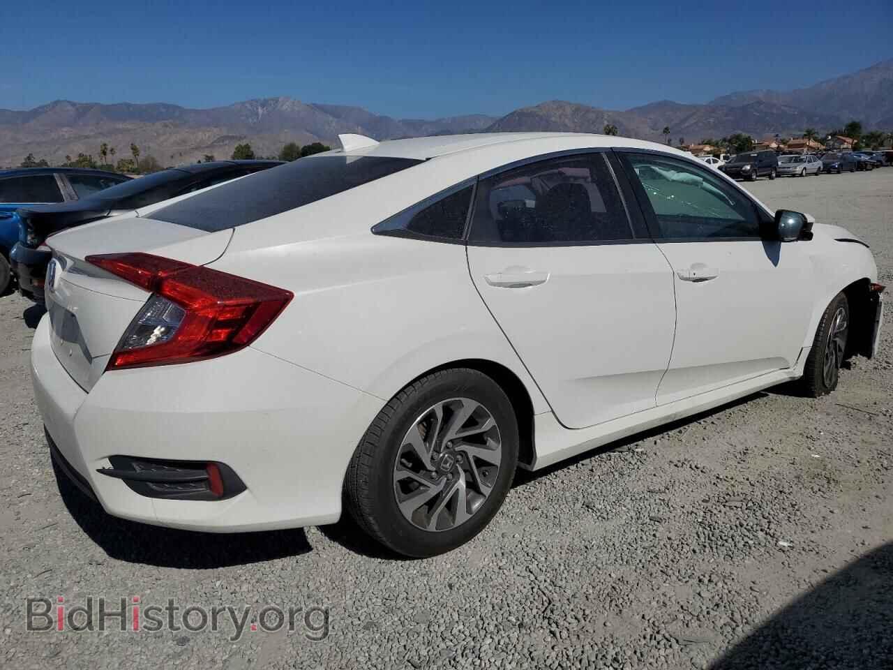 2018 HONDA CIVIC - VIN: 2HGFC2F75JH571810 - Фото 3