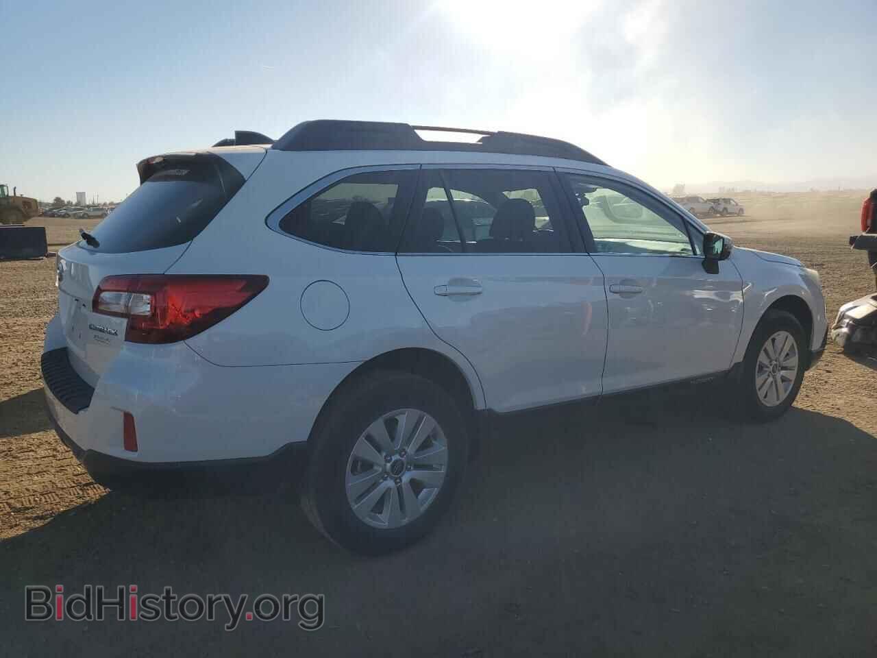 2017 SUBARU OUTBACK - VIN: 4S4BSAFC6H3330919 - Фото 3