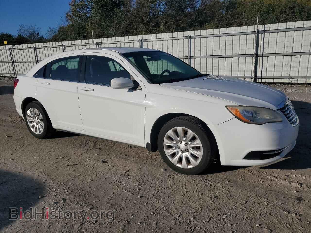 2014 CHRYSLER 200 - VIN: 1C3CCBAB2EN213935 - Photo 4