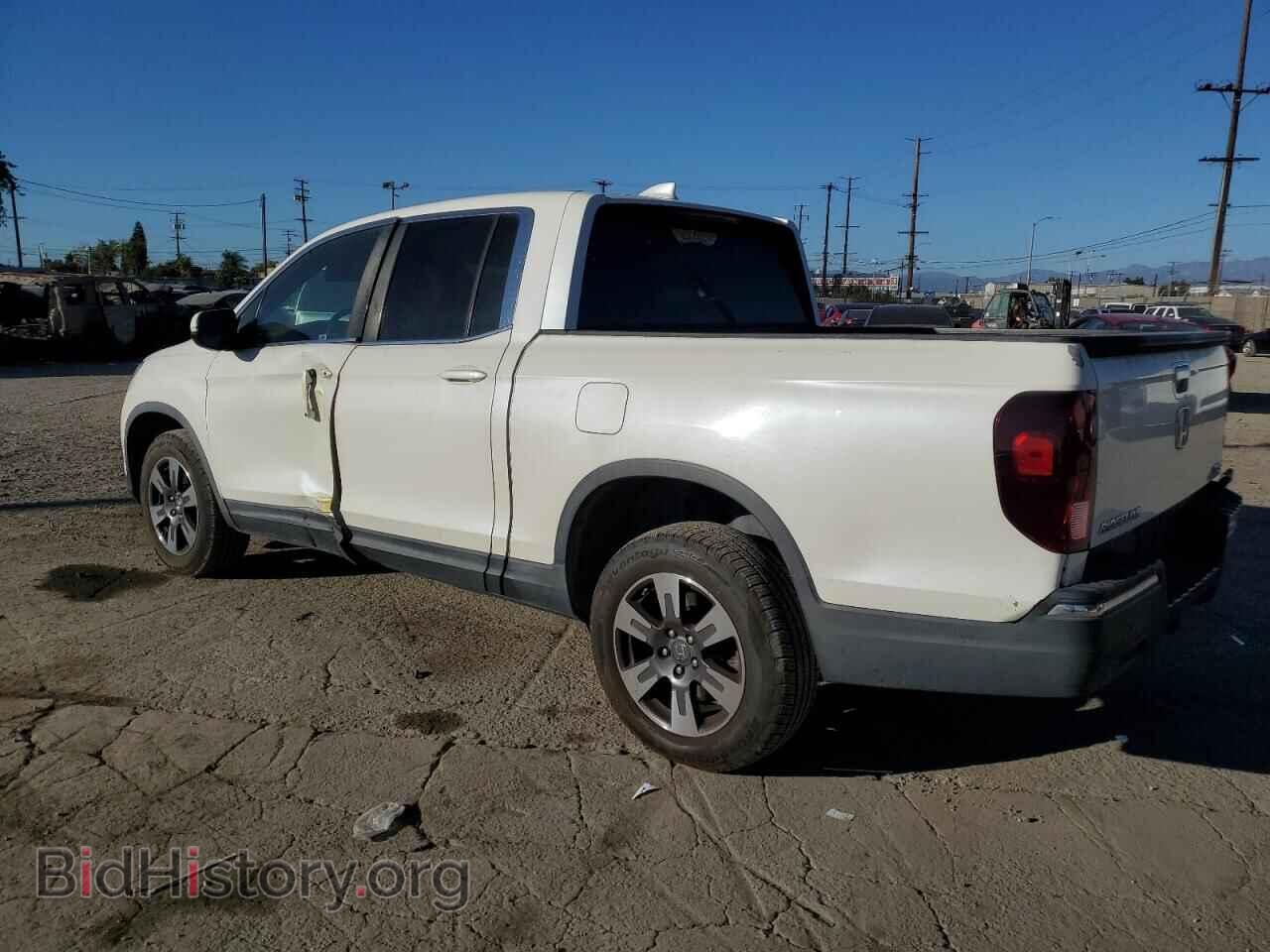 2017 HONDA RIDGELINE - VIN: 5FPYK3F6XHB039371 - Фото 2