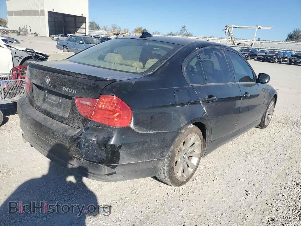 2011 BMW 3 SERIES - VIN: WBAPH7C50BA802288 - Фото 3