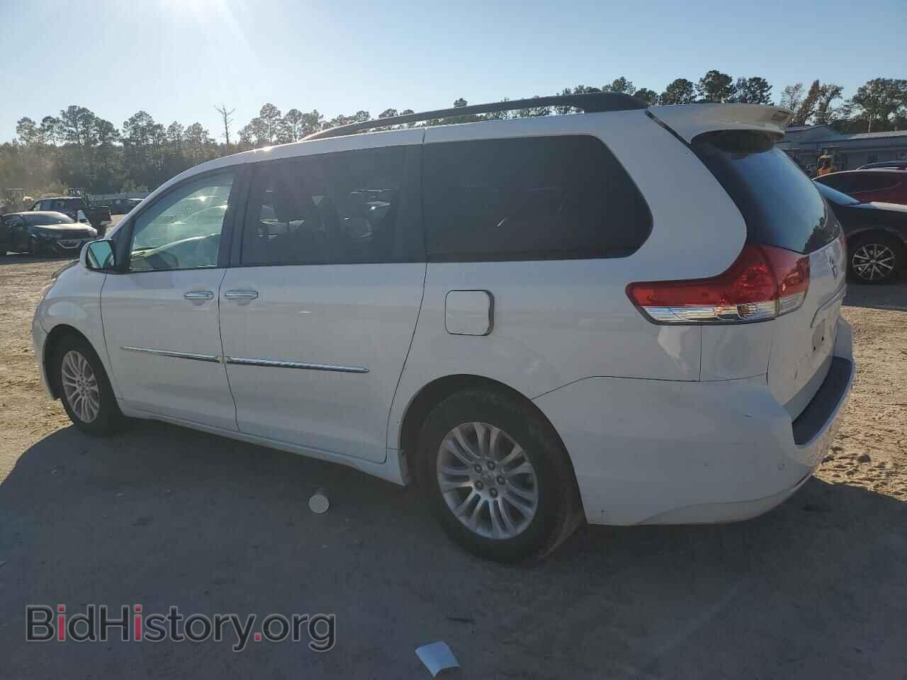 2012 TOYOTA All Models - VIN: 5TDYK3DC2CS181171 - Фото 2