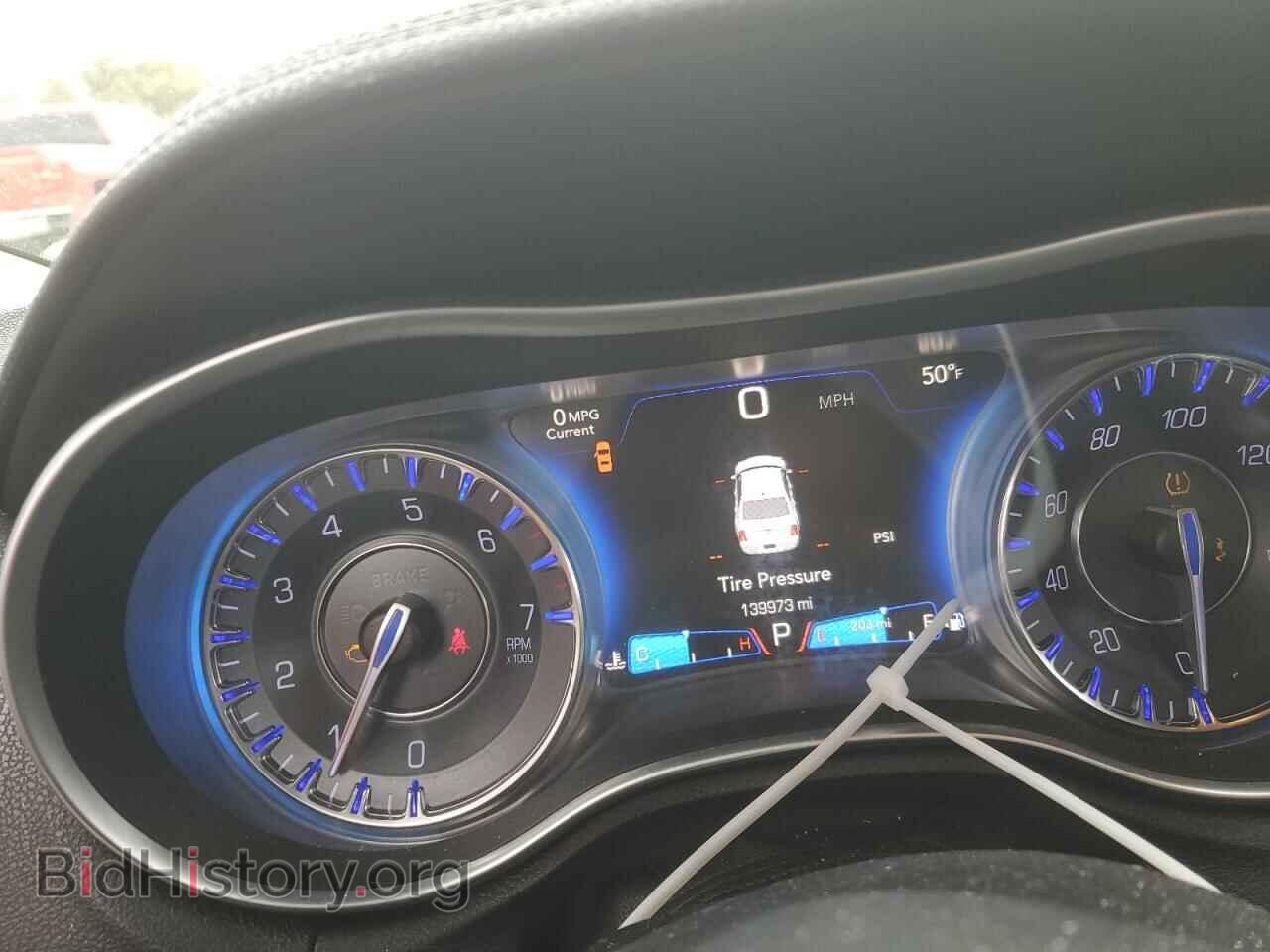 2015 CHRYSLER 300 - VIN: 2C3CCAAG6FH749125 - Фото 9