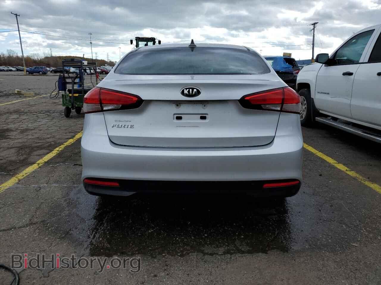 2017 KIA FORTE - VIN: 3KPFK4A77HE142016 - Фото 6