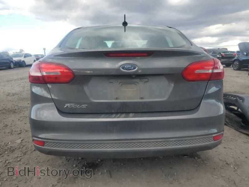 2016 Ford FOCUS (VIN 1FADP3E23GL331159) — фото 6 из 12