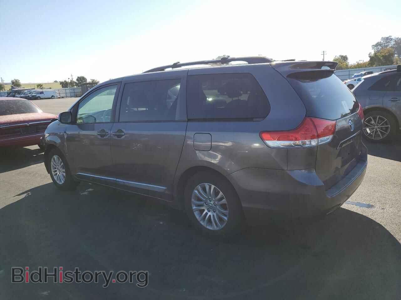 2012 TOYOTA All Models - VIN: 5TDYK3DC1CS274215 - Фото 2