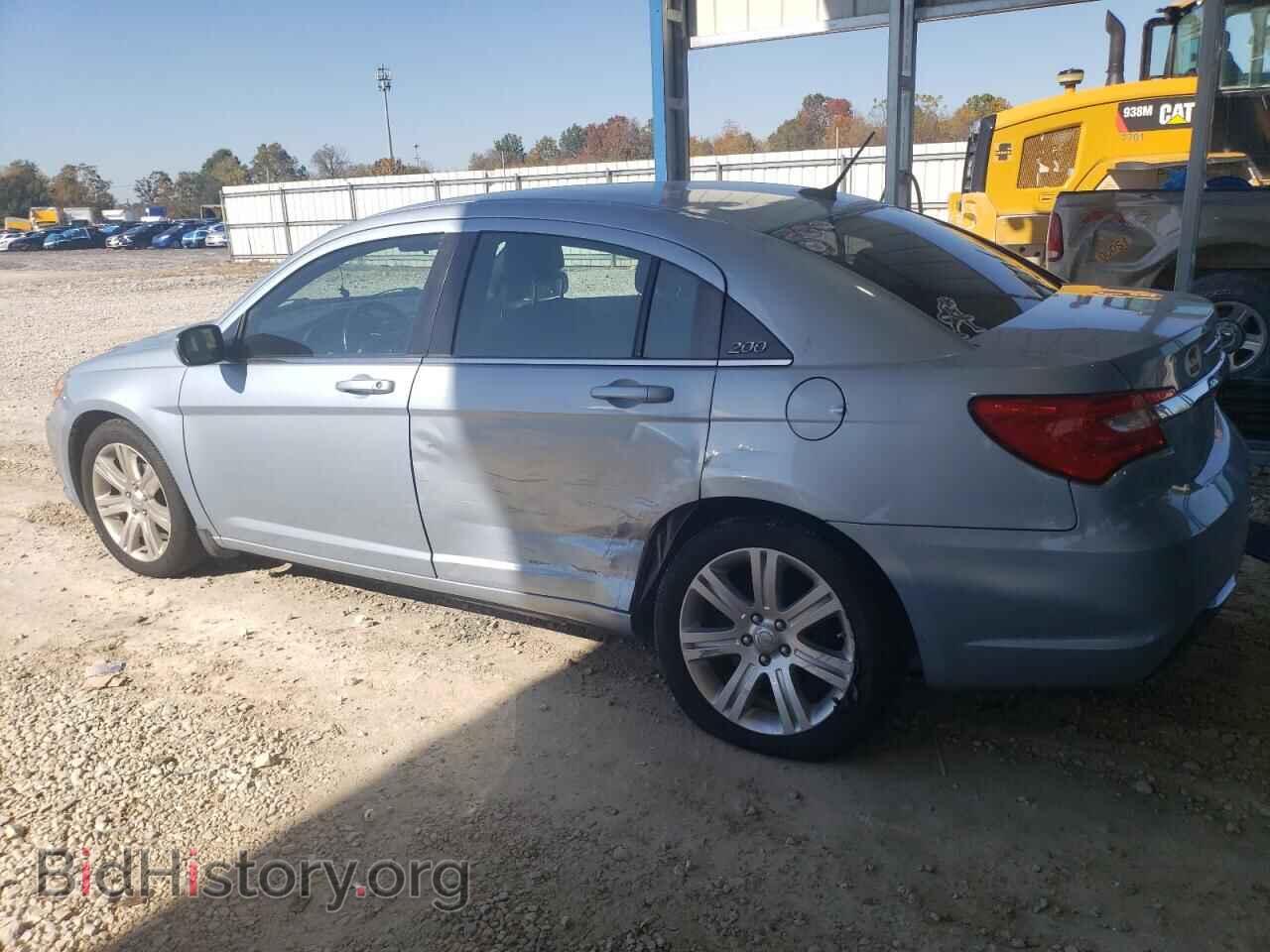 2013 CHRYSLER 200 - VIN: 1C3CCBBB1DN764631 - Фото 2