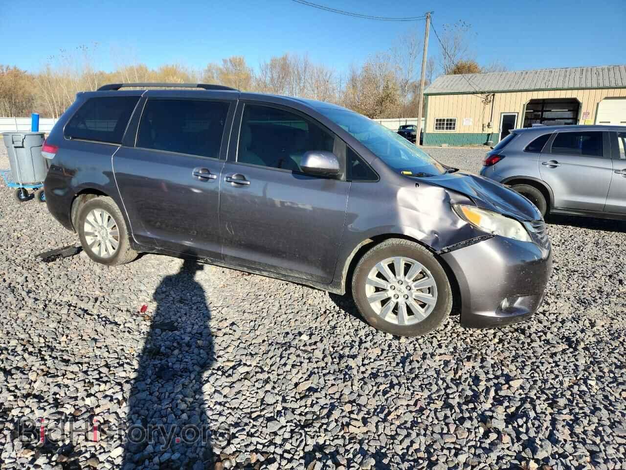 2011 TOYOTA All Models - VIN: 5TDDK3DC9BS025979 - Photo 4