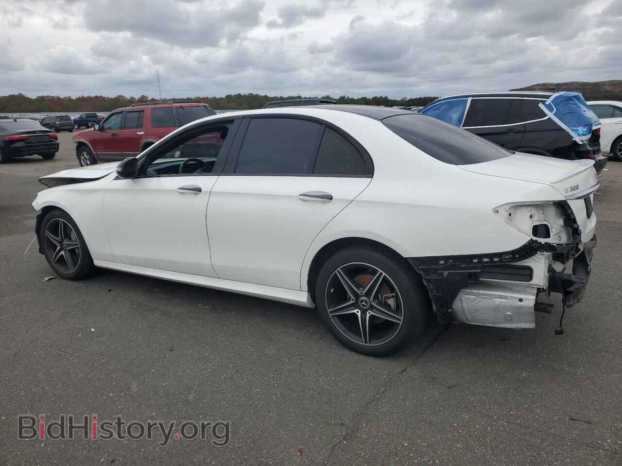 2018 MERCEDES-BENZ E-CLASS - VIN: WDDZF4KB3JA433678 - Фото 2