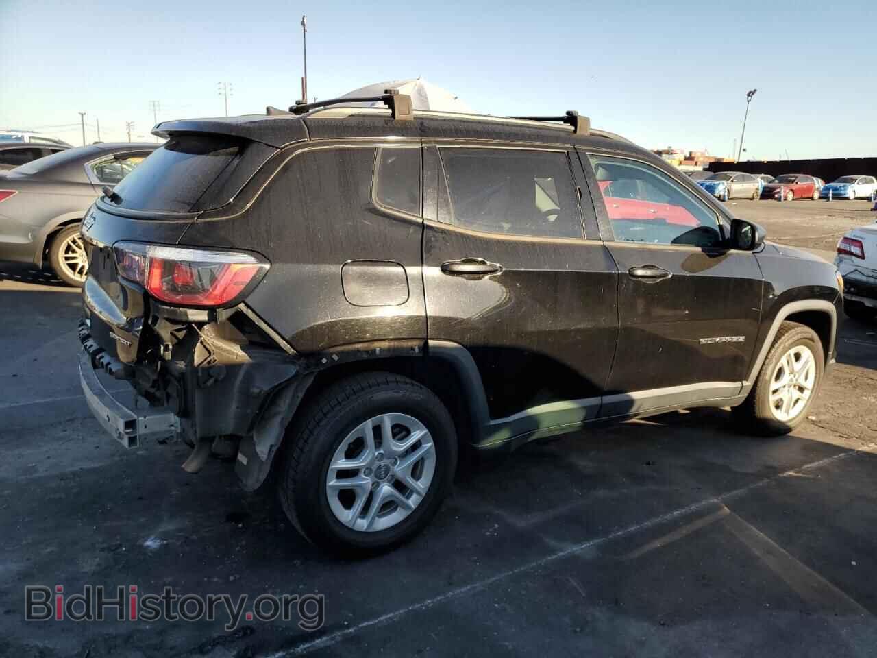 2018 JEEP COMPASS - VIN: 3C4NJCAB1JT339357 - Фото 3