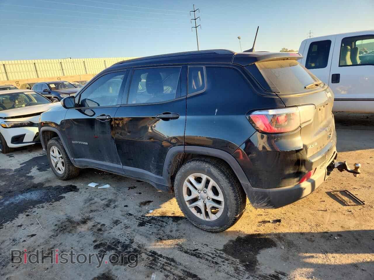 2018 JEEP COMPASS - VIN: 3C4NJDAB2JT153638 - Фото 2