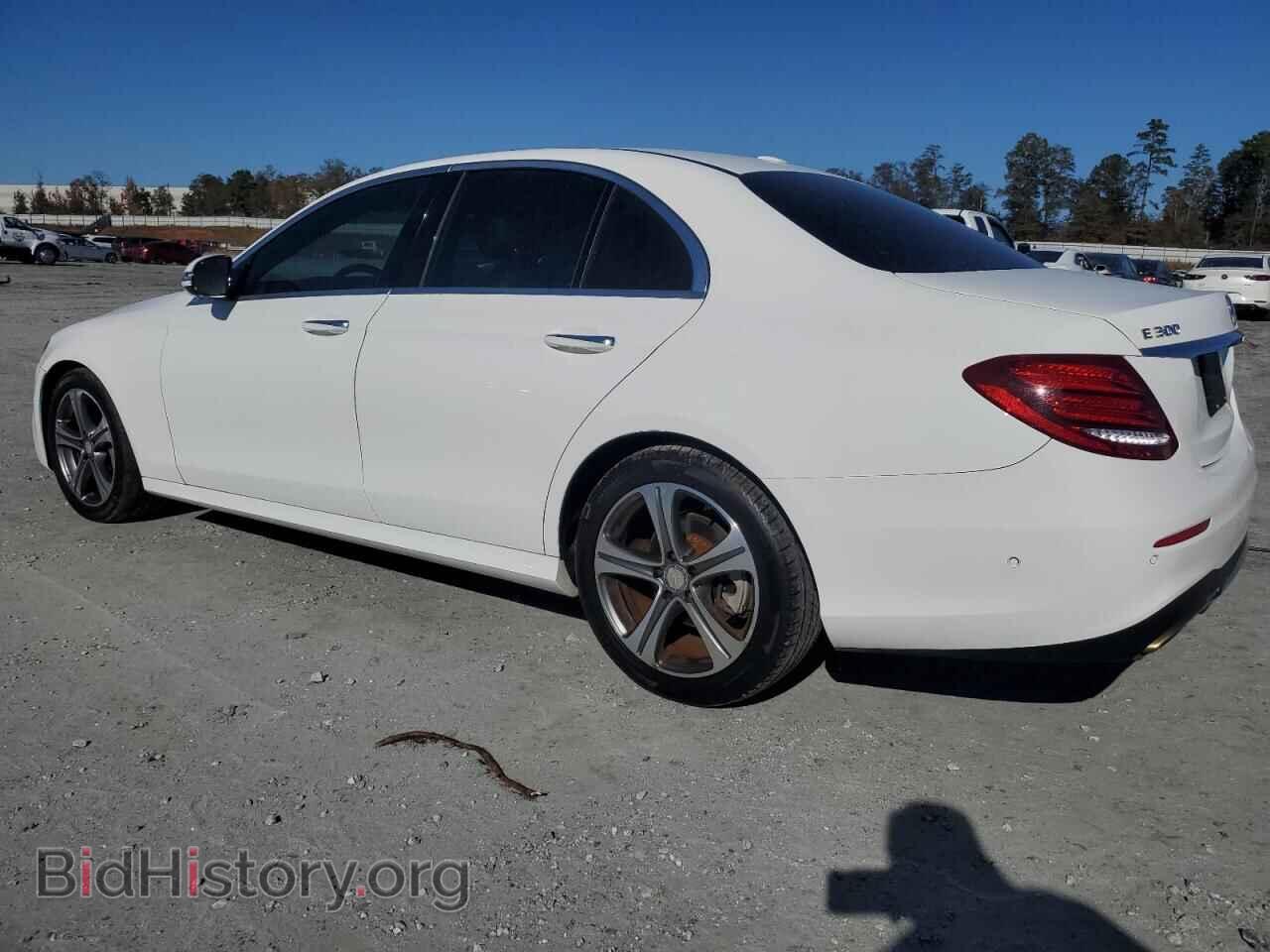 2017 MERCEDES-BENZ E-CLASS - VIN: WDDZF4JB0HA083759 - Фото 2
