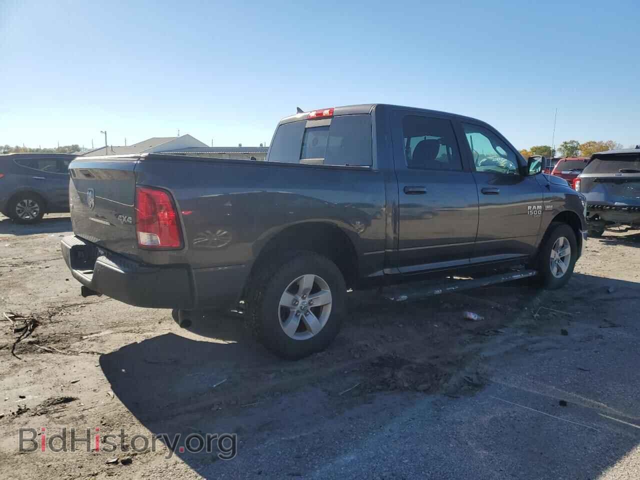 2019 RAM 1500 - VIN: 1C6RR7LT1KS601296 - Фото 3