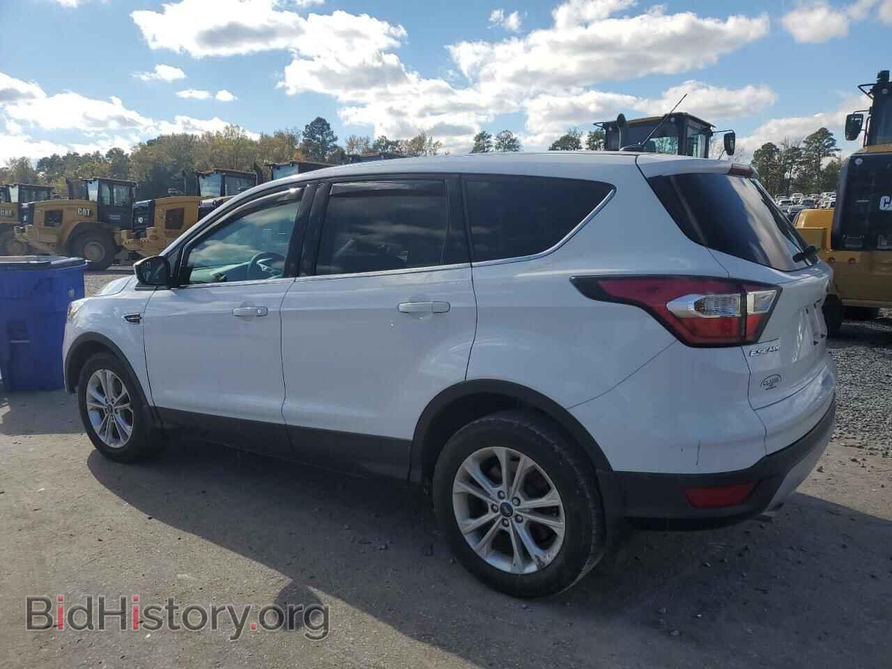 2017 FORD ESCAPE - VIN: 1FMCU0GD7HUB19481 - Фото 2