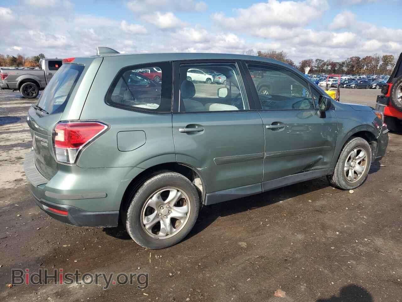 2017 SUBARU FORESTER - VIN: JF2SJAAC7HH504211 - Фото 3