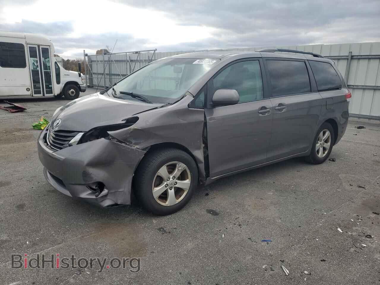 Photo 5TDKK3DC8BS135607 - TOYOTA All Models 2011