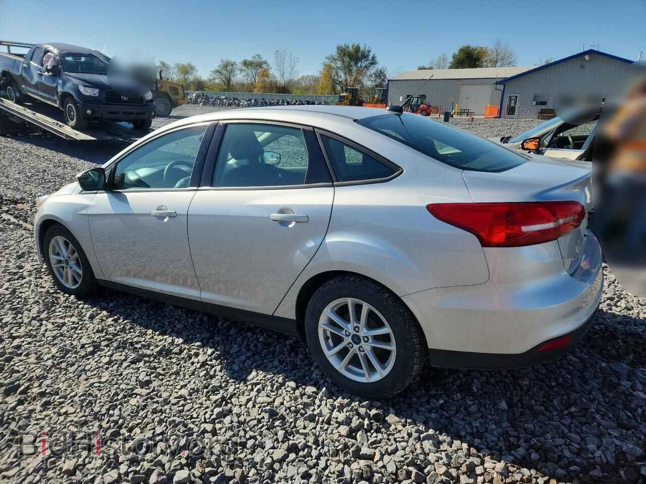 2017 FORD FOCUS - VIN: 1FADP3F29HL266446 - Фото 2