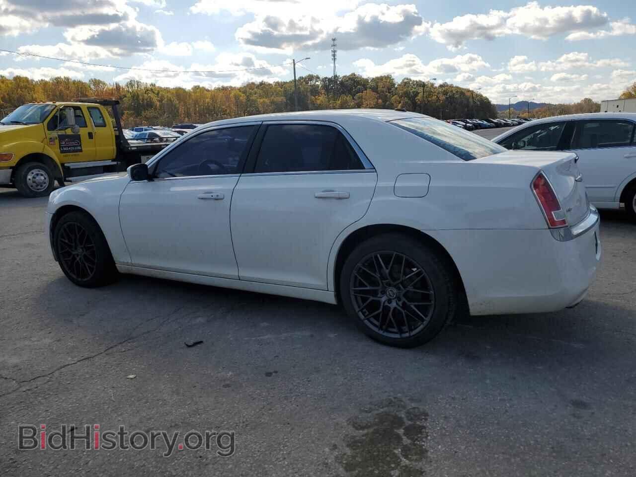 2013 CHRYSLER 300 - VIN: 2C3CCARG2DH533452 - Photo 2