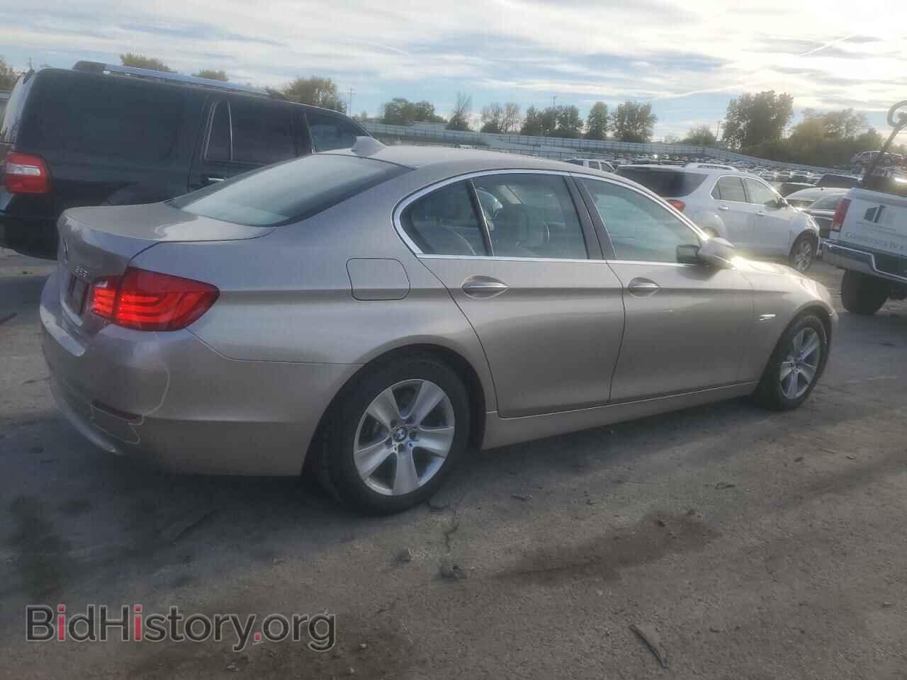 2011 BMW 5 SERIES - VIN: WBAFR1C50BC260118 - Фото 3