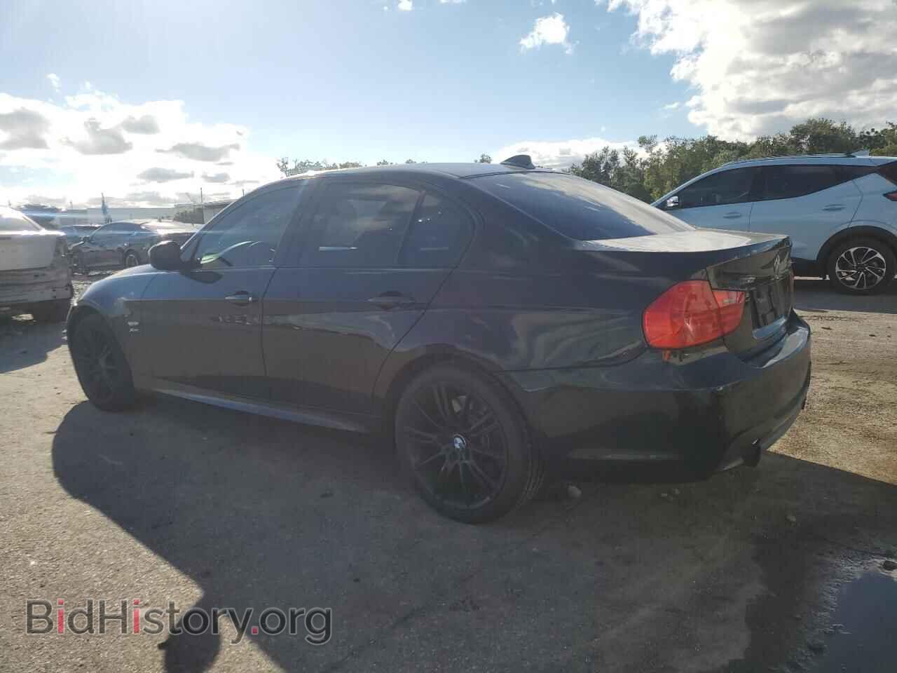 2011 BMW 3 SERIES - VIN: WBAPL5C56BA920185 - Фото 2
