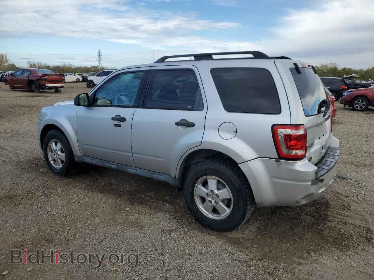2011 FORD ESCAPE - VIN: 1FMCU9D7XBKA61050 - Фото 2
