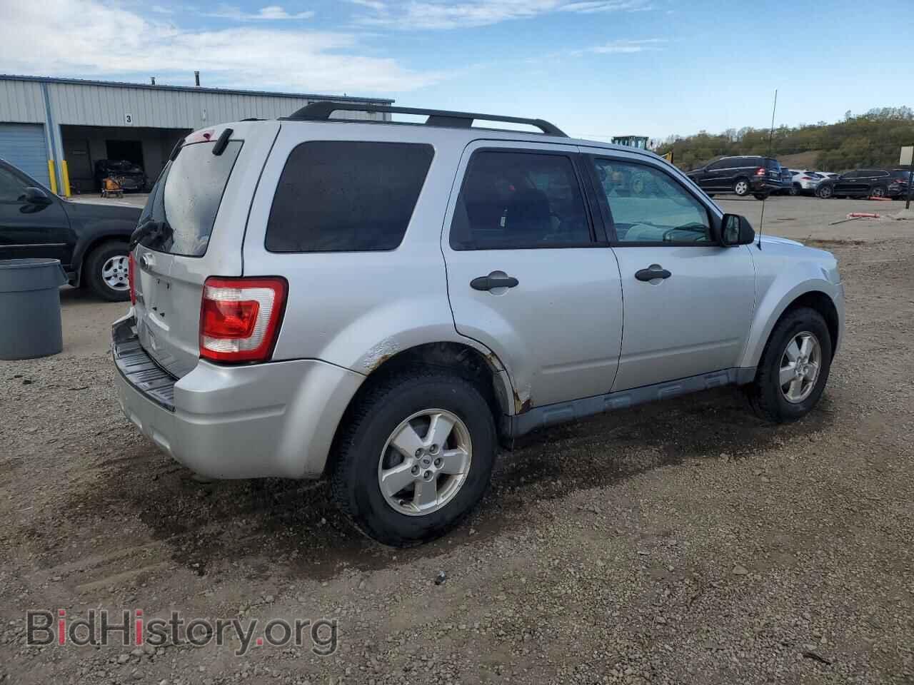 2011 FORD ESCAPE - VIN: 1FMCU9D7XBKA61050 - Фото 3