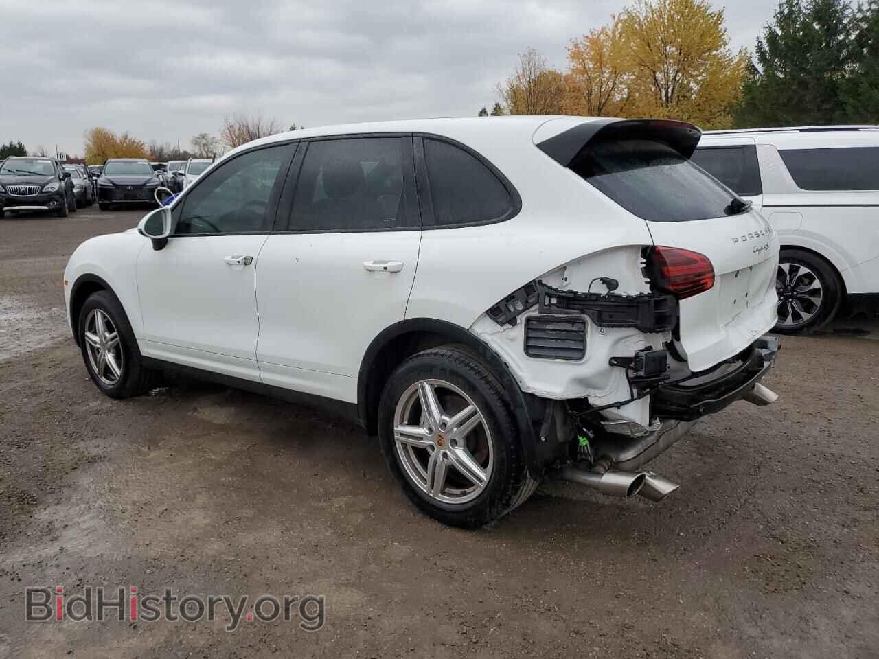 2016 PORSCHE CAYENNE - VIN: WP1AB2A2XGLA96477 - Photo 2