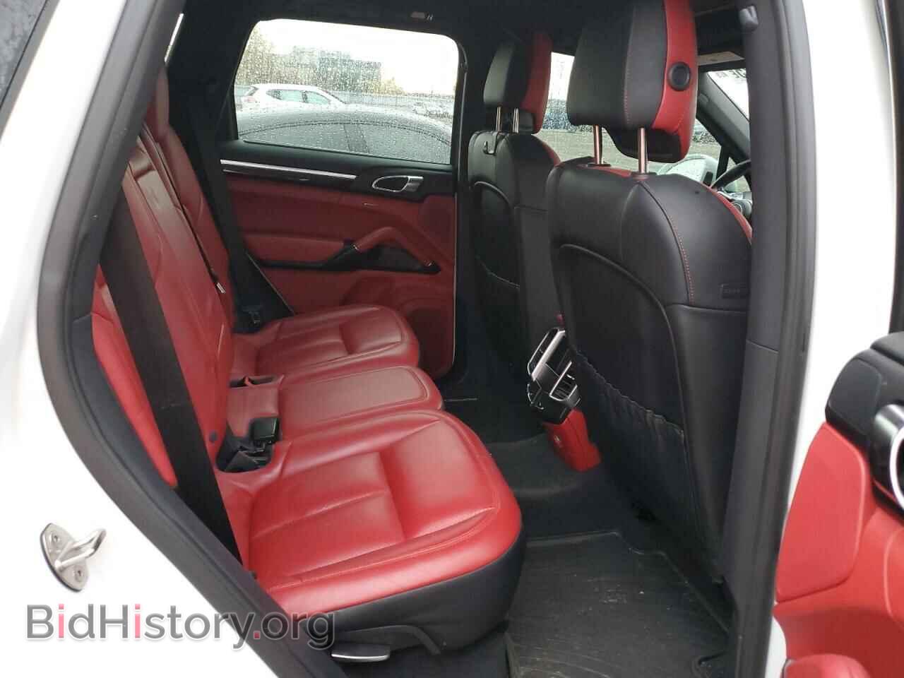 2016 PORSCHE CAYENNE - VIN: WP1AB2A2XGLA96477 - Photo 11