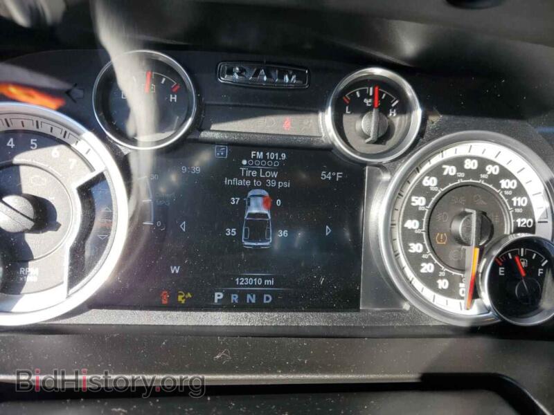 2015 RAM 1500 (VIN 3C6RR7LT9FG598564) — photo 9 of 12