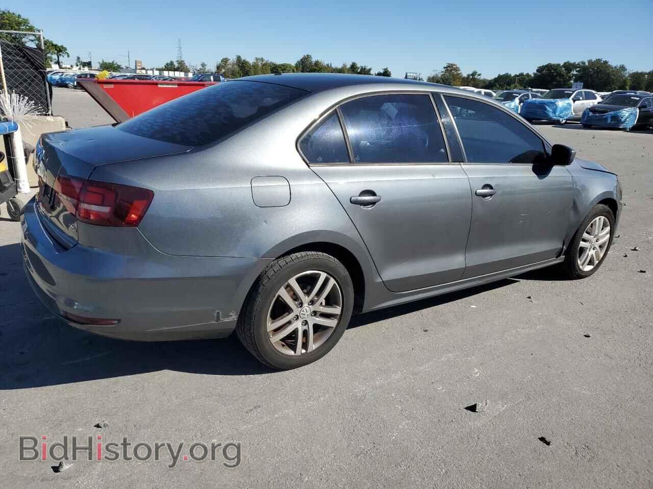 2018 VOLKSWAGEN JETTA - VIN: 3VW2B7AJ9JM220400 - Фото 3