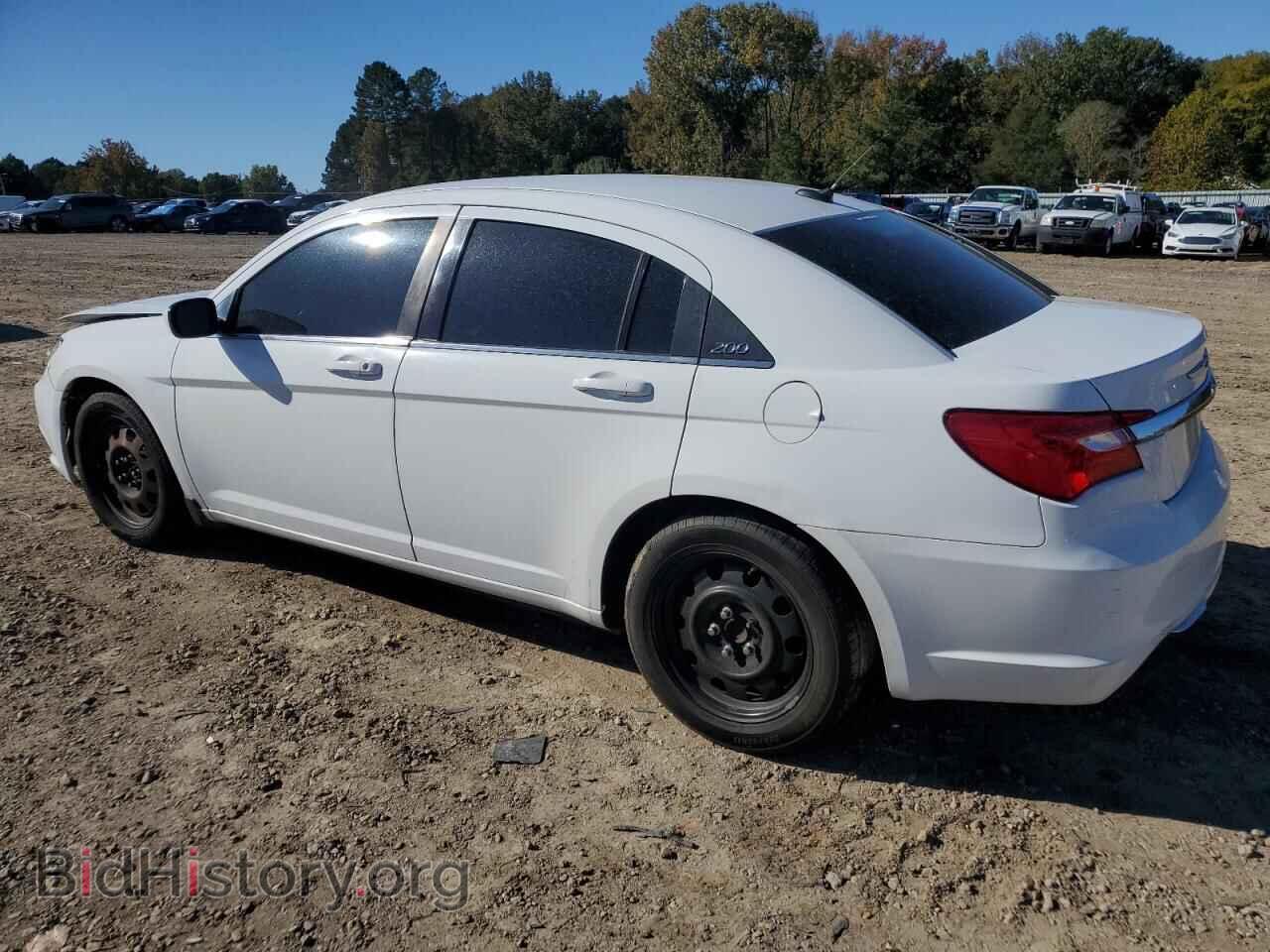 2014 CHRYSLER 200 - VIN: 1C3CCBAB3EN123841 - Фото 2