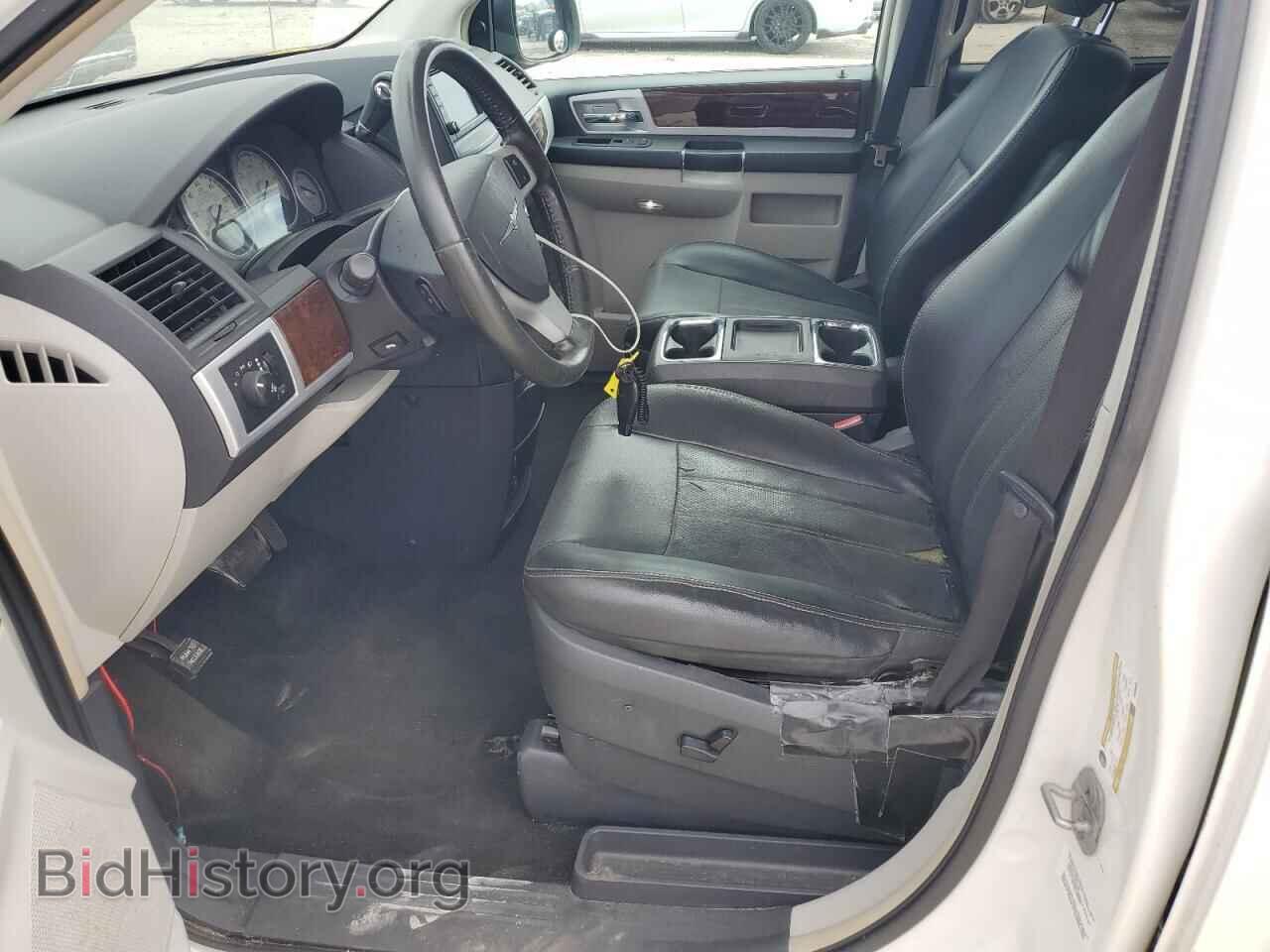 2010 CHRYSLER MINIVAN - VIN: 2A4RR8DX2AR366305 - Фото 7