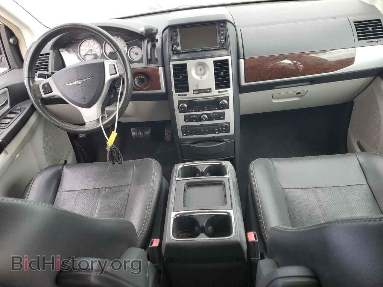 2010 CHRYSLER MINIVAN - VIN: 2A4RR8DX2AR366305 - Фото 8