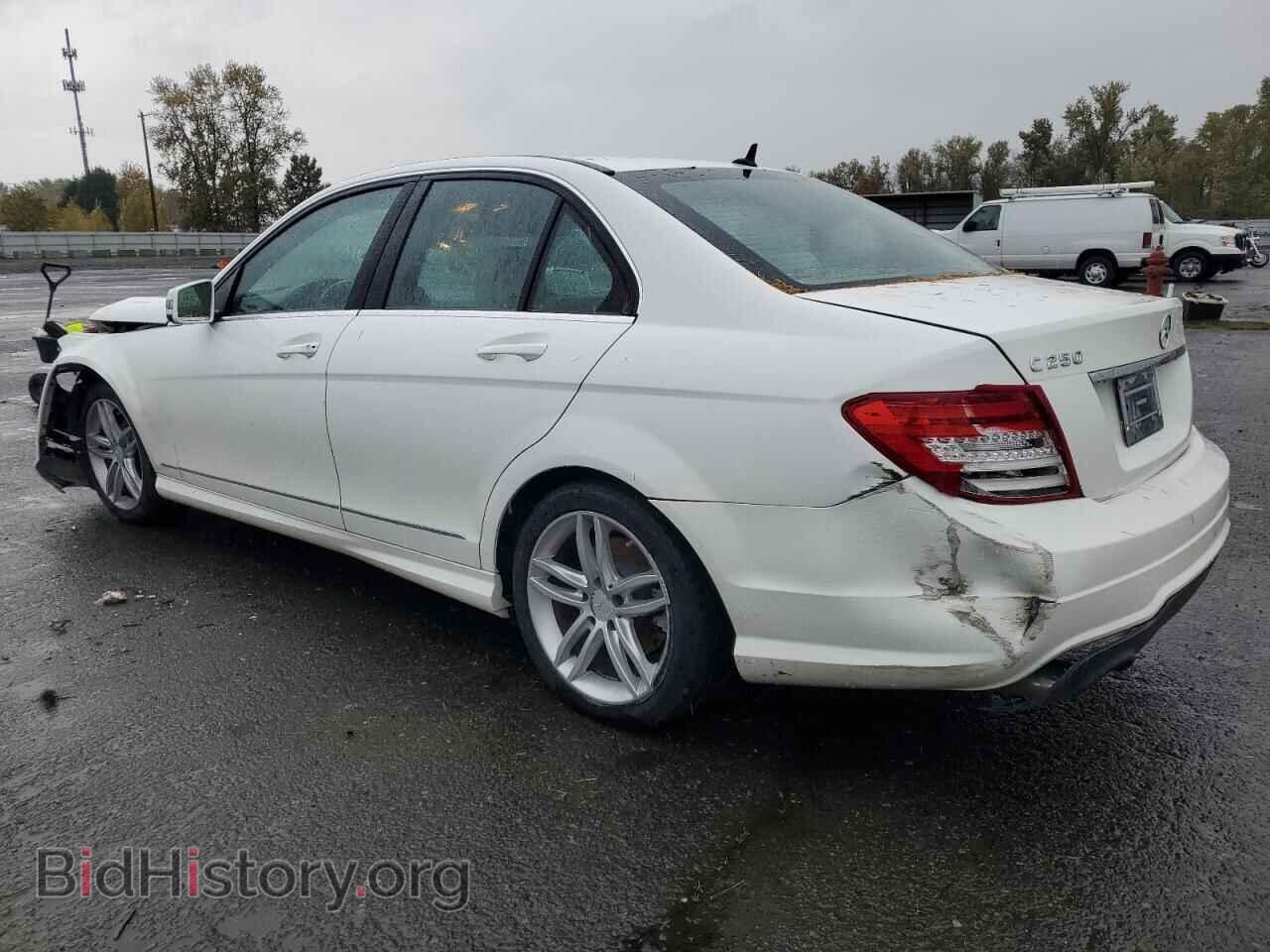 2013 MERCEDES-BENZ C-CLASS - VIN: WDDGF4HB6DR294277 - Фото 2